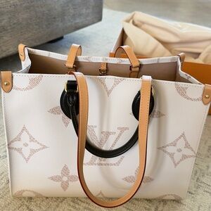 Authentic Louis Vuitton Onthego monogram MM Dund